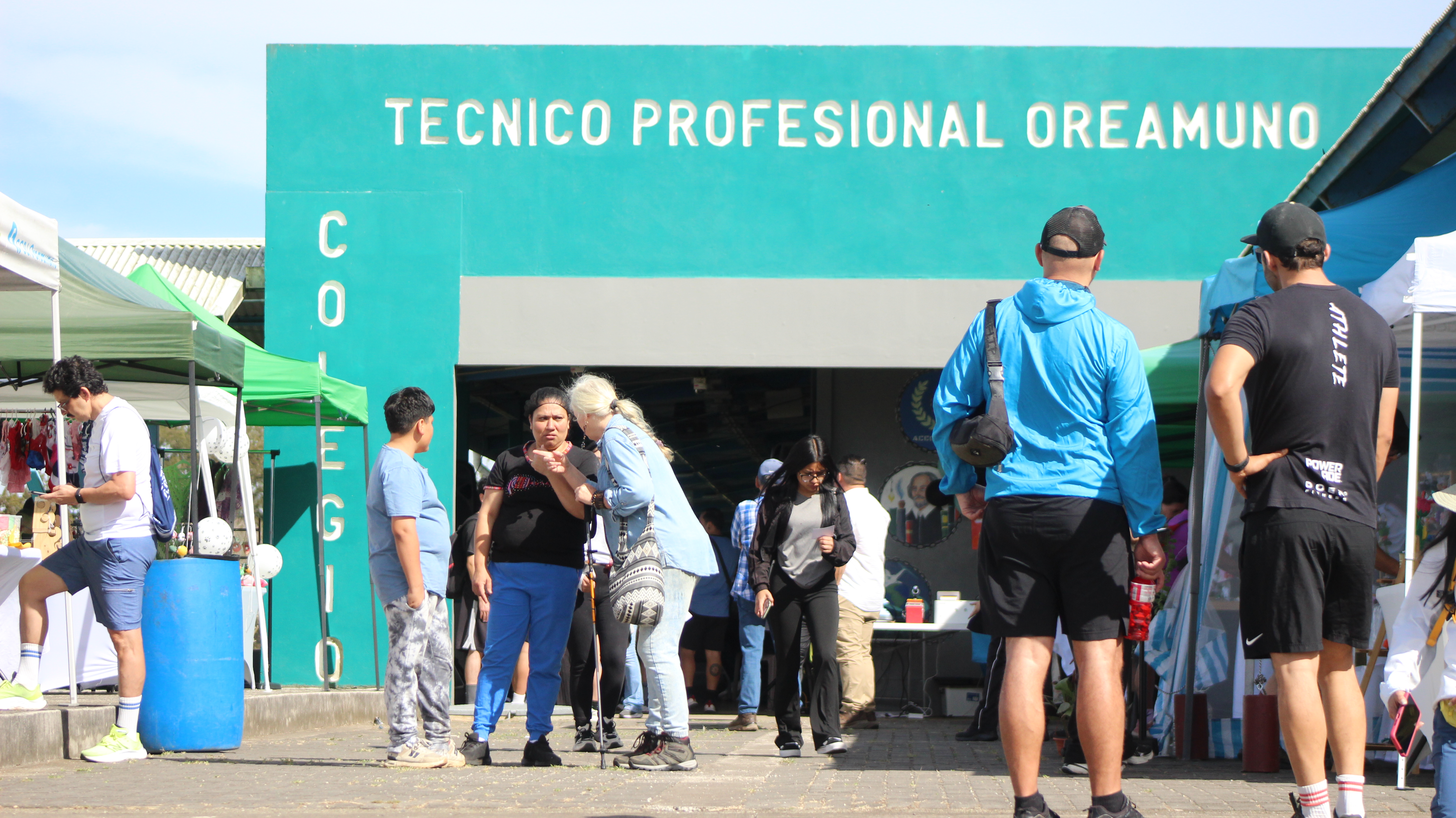 Caminata del CTP de Oreamuno